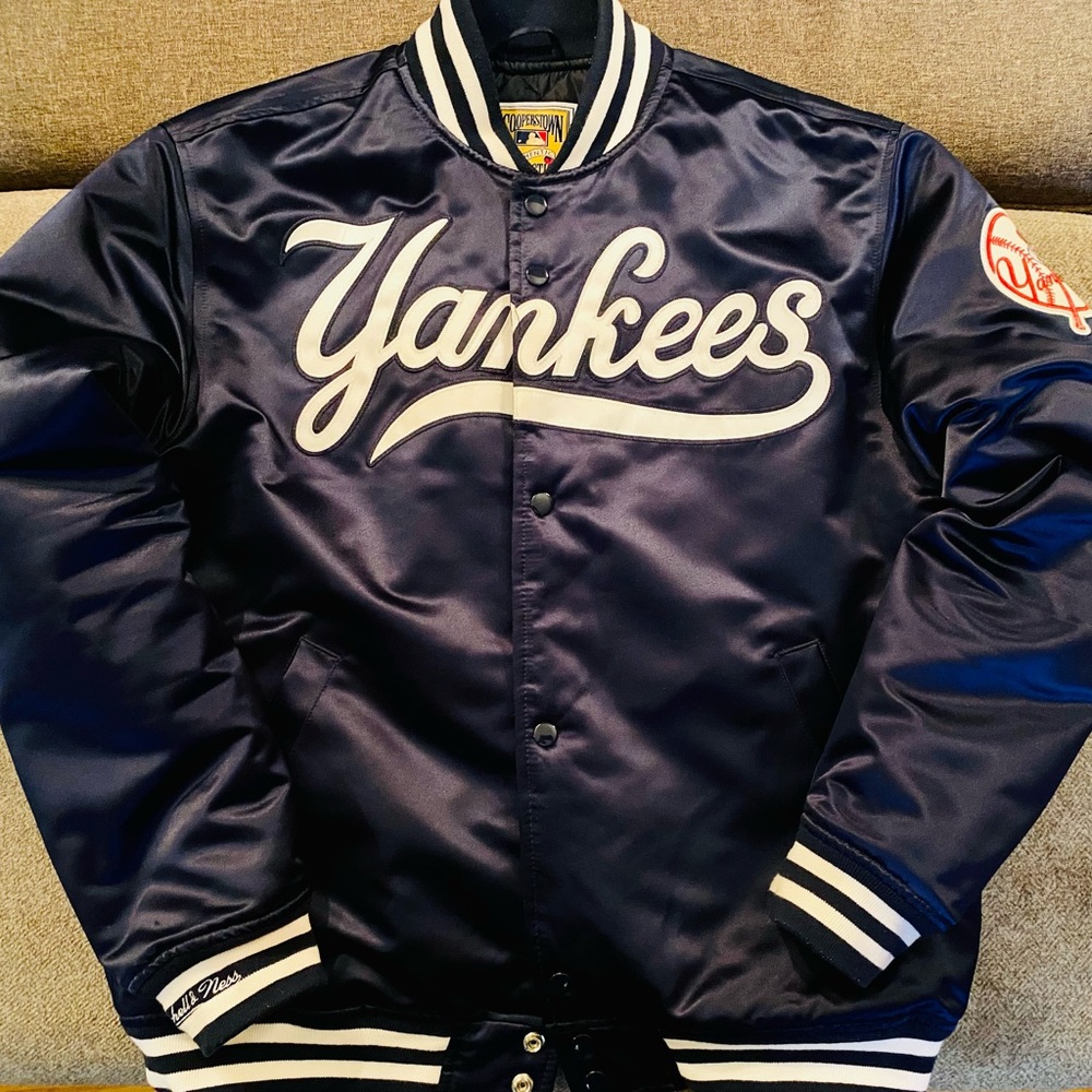 Mitchell&ness New-York Yankees 1999 satin jacket size medium pre-owned